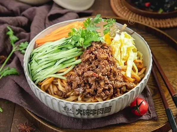 牛家人老北京杂酱面