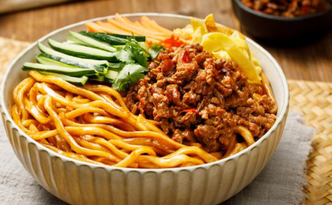 牛家人大碗牛肉面产品图