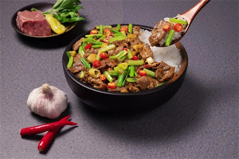 湘口福一次开火，能出八份餐
