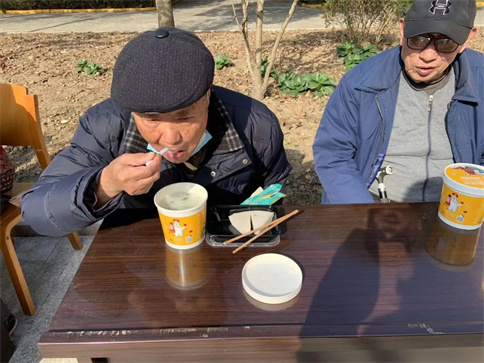 粥员外携手公益