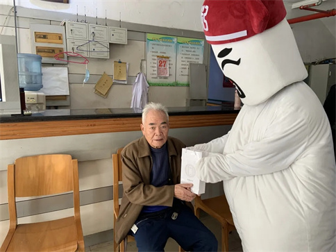 粥员外携手公益