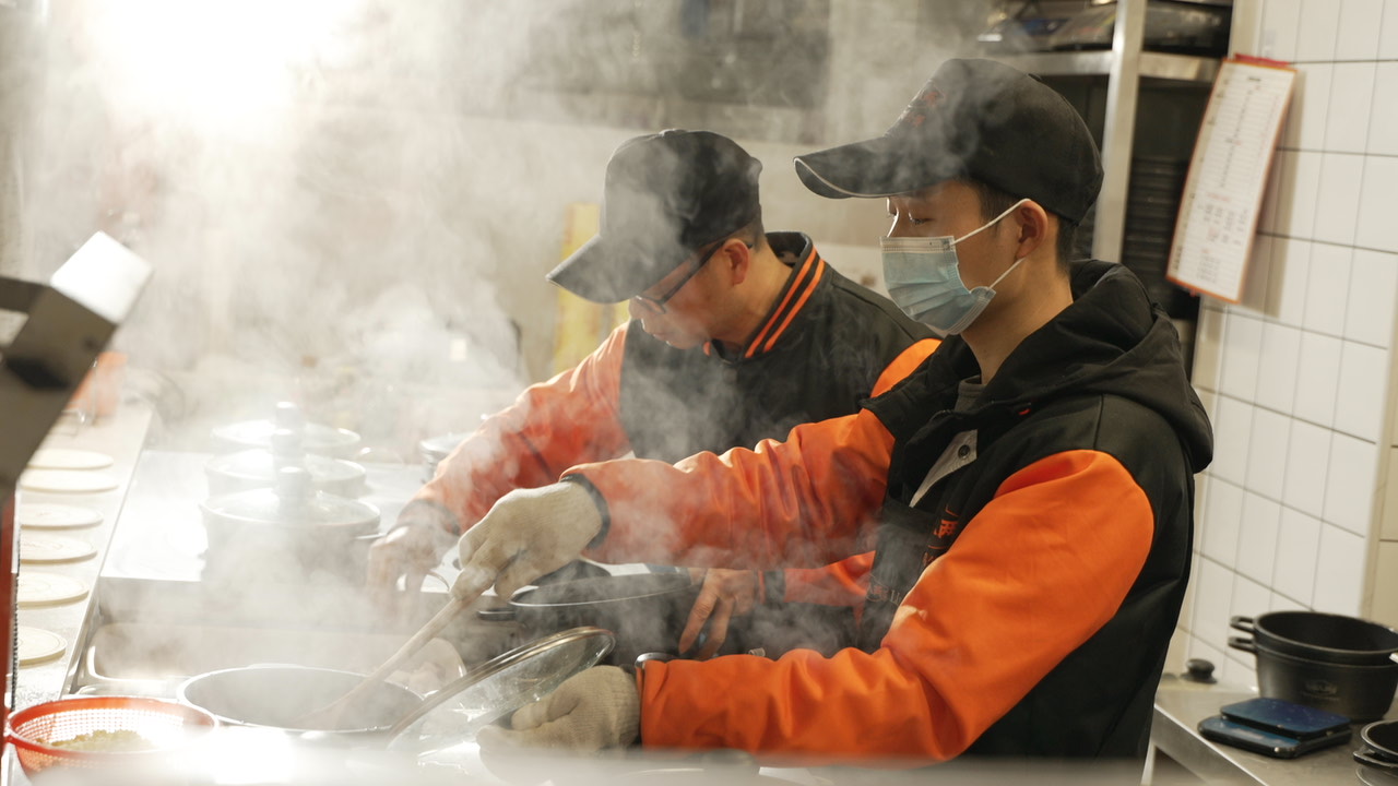 渝八两鸡公煲加盟开店帮选址吗